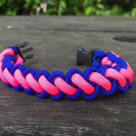 Curling paracord Survival wristband