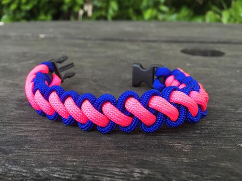 Curling paracord Survival wristband